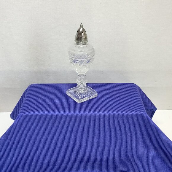 Imperial Cape Cod Pattern Glass 5" Tall Shaker Silver-Plated Top Elegant Design - Picture 2 of 5